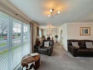 Photo 16- click for photo gallery